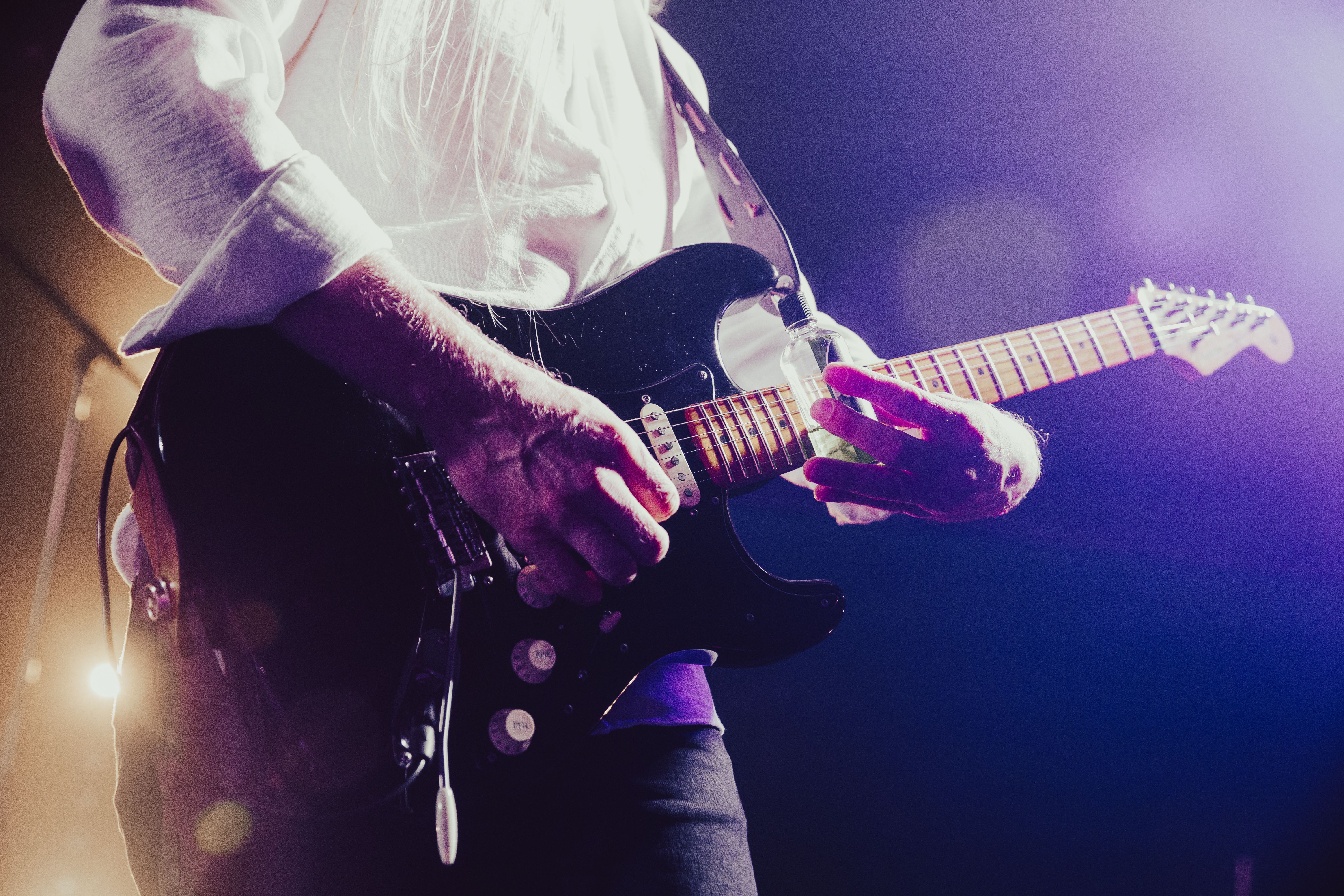 Blues Guitar Soloing: Pentatonic to Pro